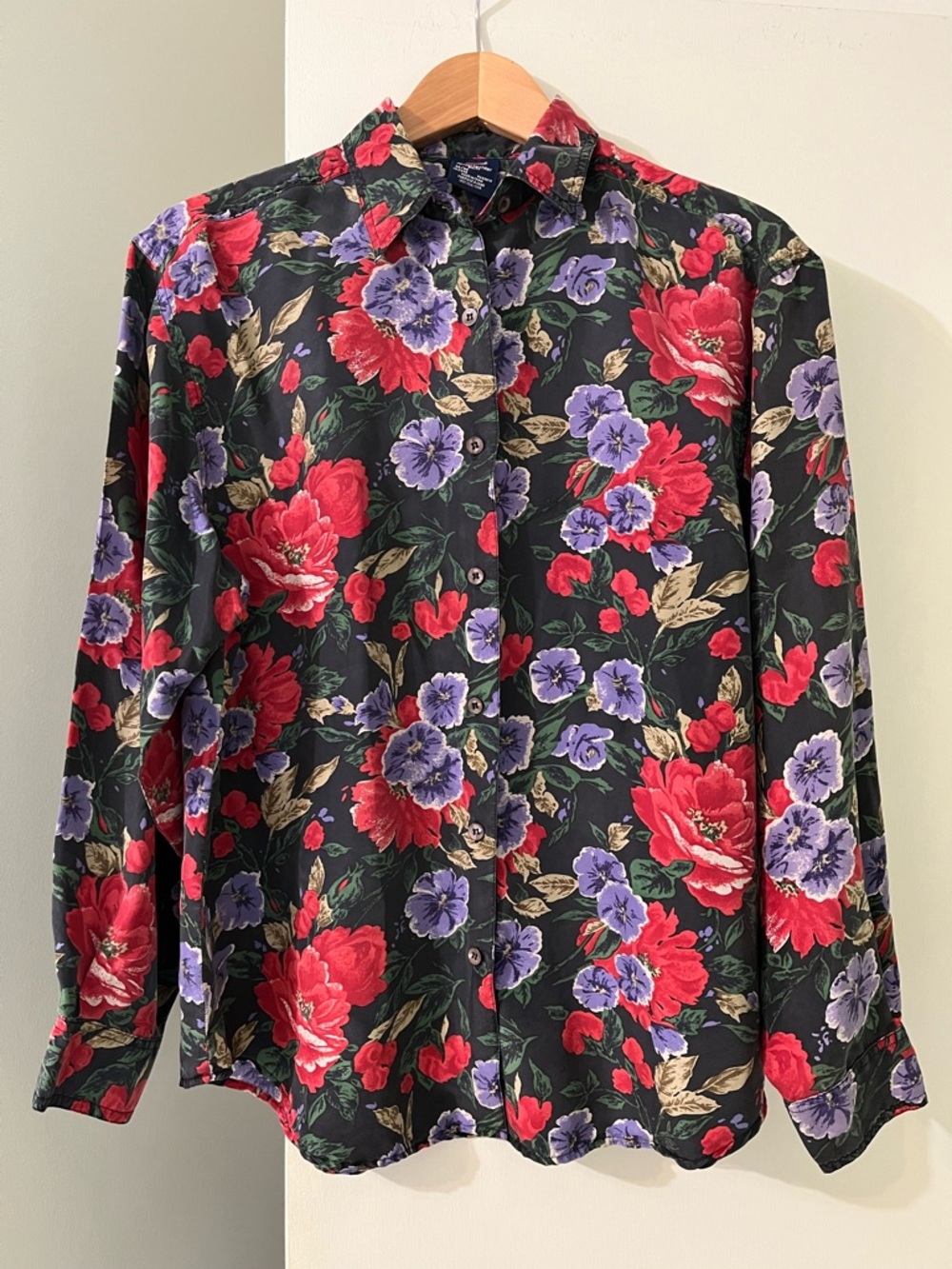 Daniel Hechter 💯 Silk Black Button-Down Shirt with Bright Floral Print